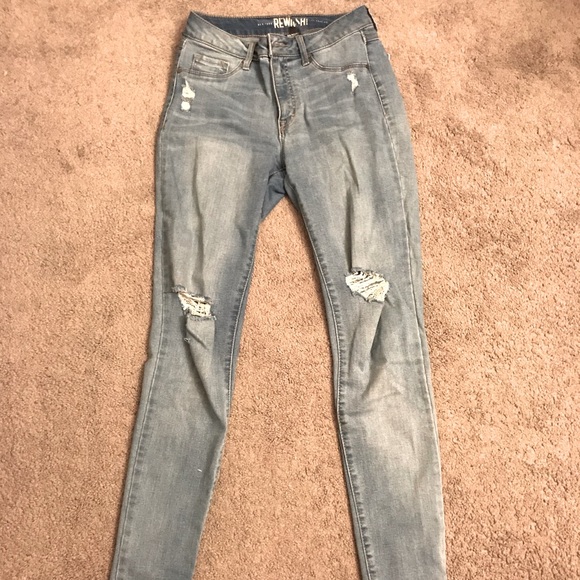 Cute little ripped jeans - Picture 1 of 1